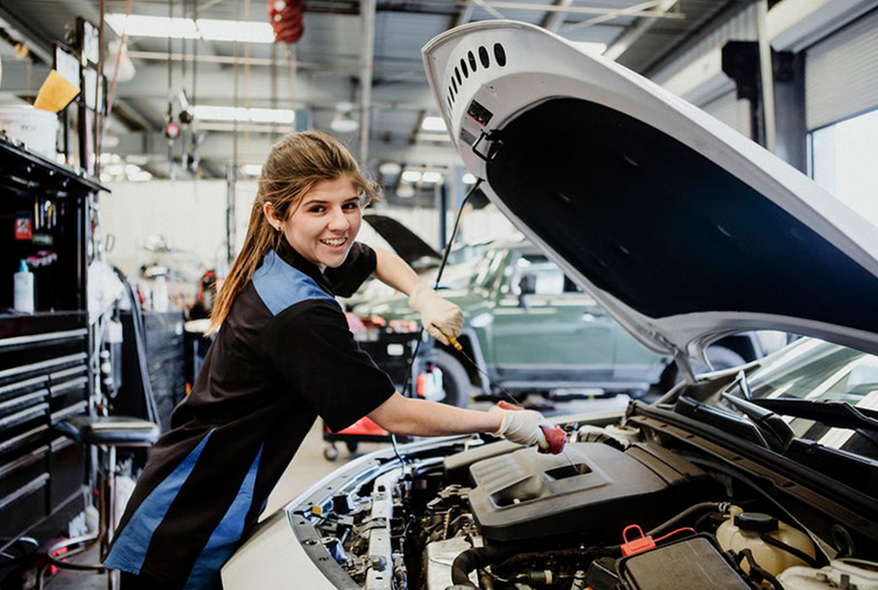 Polytechnic Diploma in ME (Automobile)